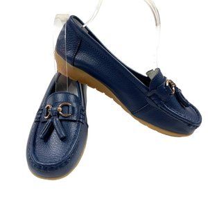 Leather Moccasins Women’s 7 brand new - Blue Leather no tag or box